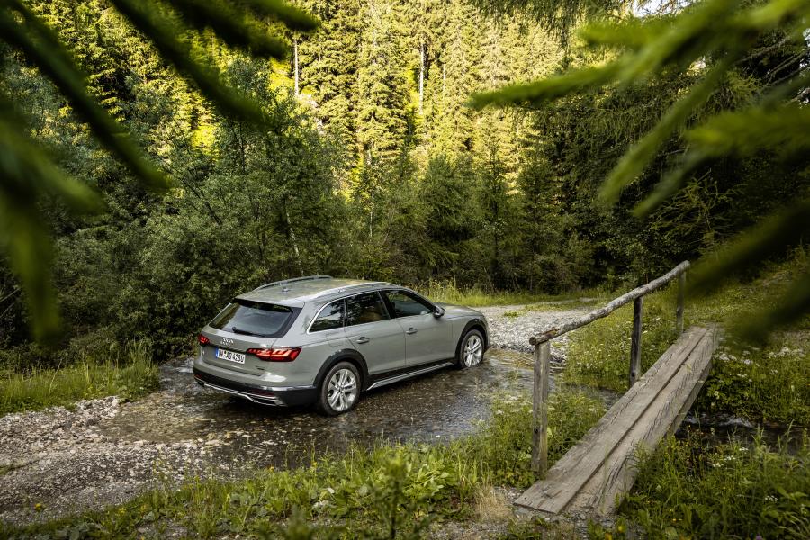  Audi A4 Allroad Quattro (B9) 2019 года  (WW) (фото 18 из 36)
